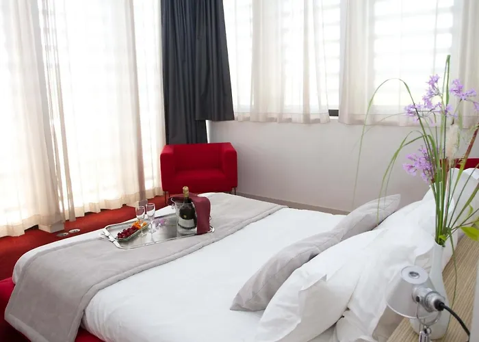 Bourquin - Lycee Hotelier Christian Bourquin 아르젤레쉬르메르
