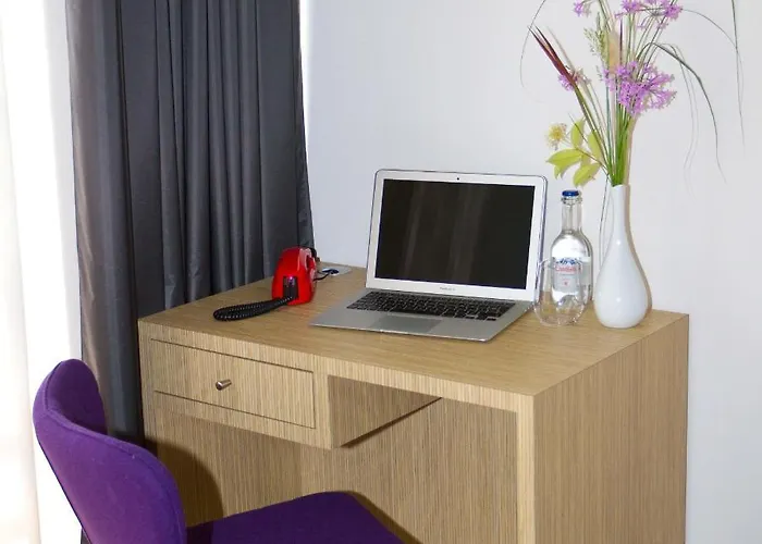 Bourquin - Lycee Hotelier Christian Bourquin 호텔 아르젤레쉬르메르